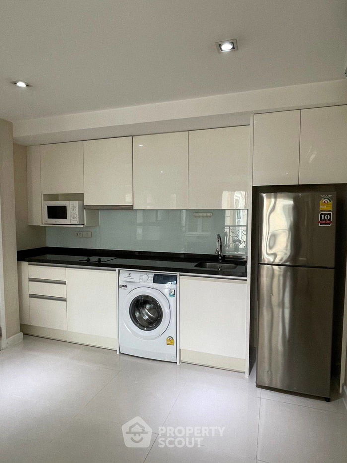 picture 1-BR Condo at Le Nice Ekkamai Condominium near BTS Ekkamai (ID 2323493) - 6/12