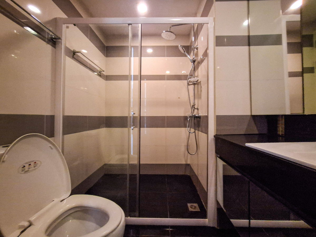 picture Forrent The Vision Pratumnak Pattaya condo | High Floor | Internet Included - 17/28