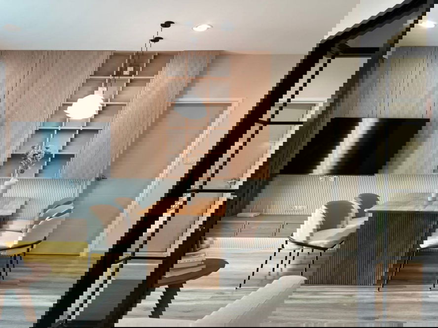 picture Rent ! big size, high floor, With fixed parking, Good location! Code C20251200058...Centric Sathorn-St.Louis, 2 bed, 2 bath, furnished - 5/6