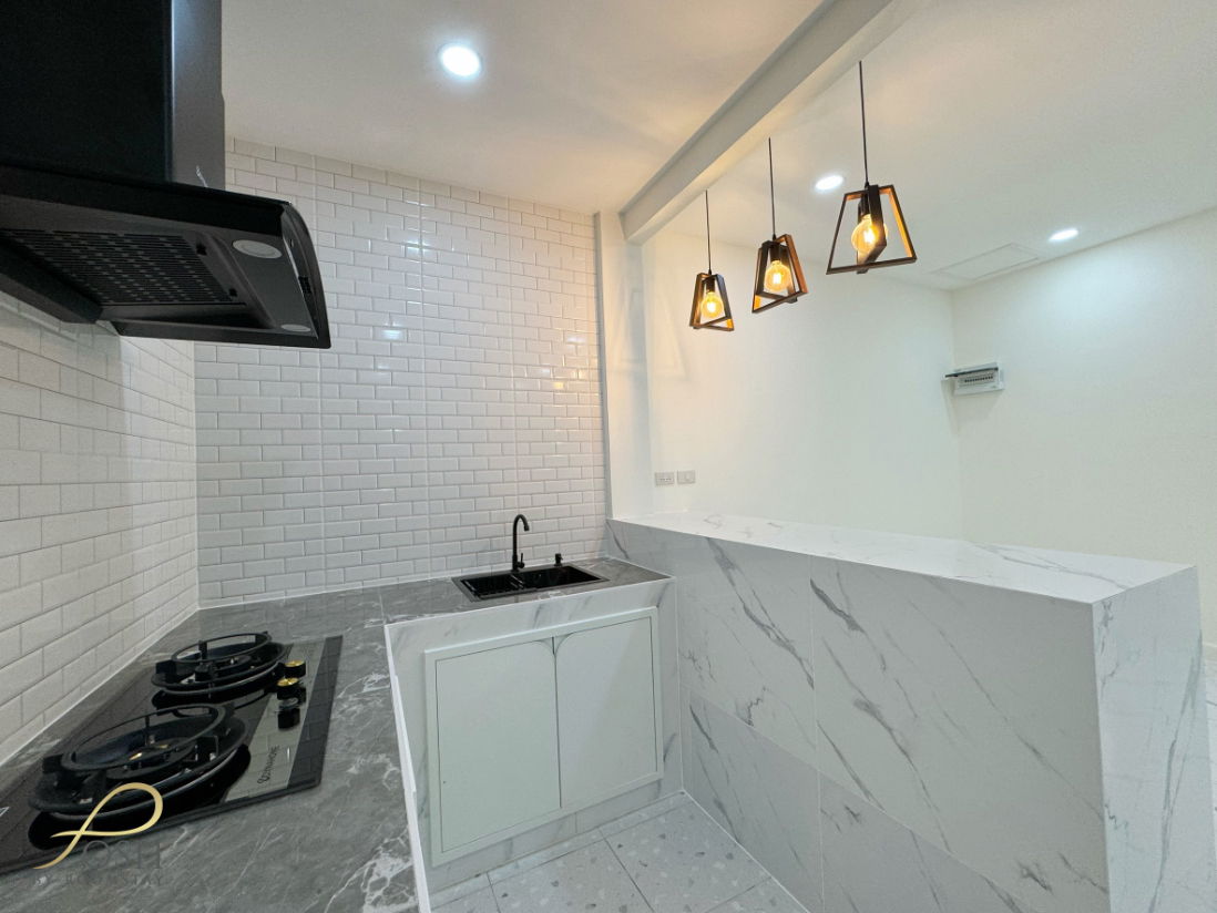 รูป บ้านรีโนเวทใหม่โครงการพนาสนธิ์ เรสซิเด้นท์ (ข้างแม็คโครภูเก็ต) สไตล์โคซี่มินิมอล ฟังก์ชั่นครบ แยกสัดส่วนใช้สอยอย่างลงตัว - รูปที่ 16/26