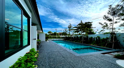 Houses for sale Chonburi : Thai Name - 3 Bedrooms House for sale in Panalee Banna HEPNL03