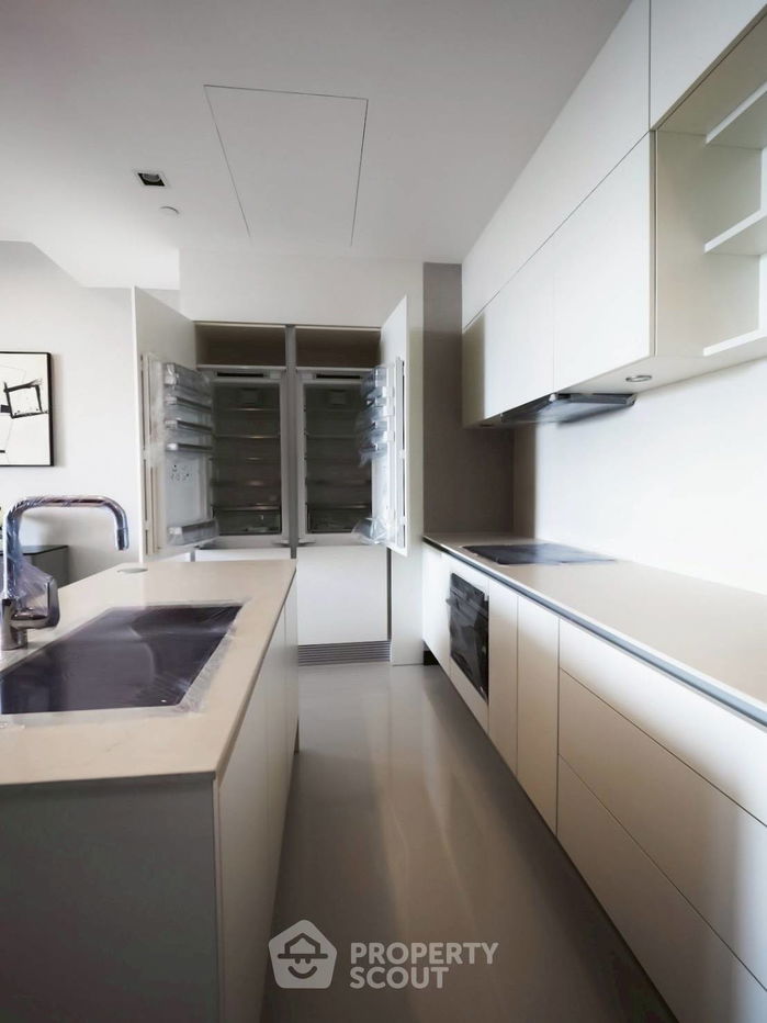 picture 3-BR Condo at Q1 Sukhumvit near BTS Nana (ID 2510914) - 8/34