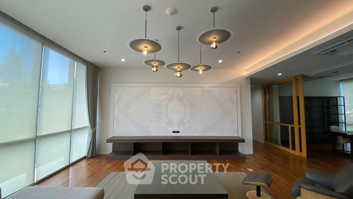 picture 3-BR Condo at Domus Condominium near BTS Asok (ID 2209379) - 13/43