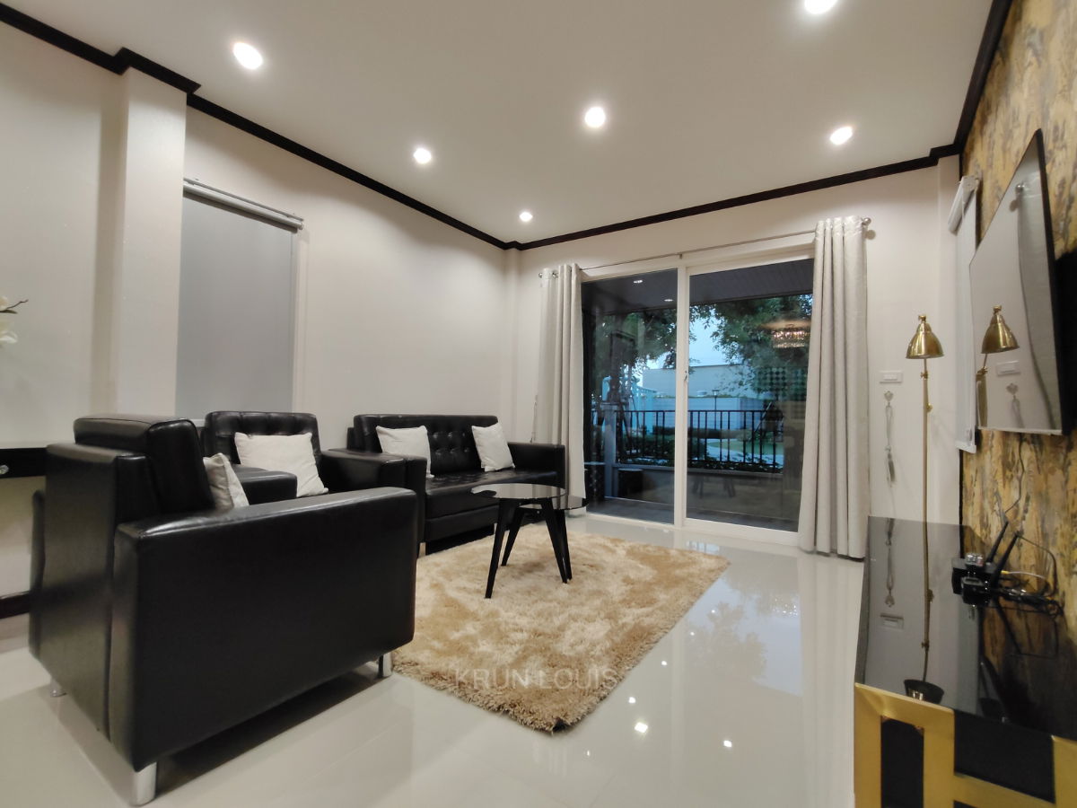 รูป บ้านแฝดให้เช่าที่แกรนด์เพลโนเมกะบางนา ใกล้เมกะบางนา&อิเกีย พื้นที่ด้านหน้าติดสวน บ้านใหม่ตกแต่งครบครัน สไตล์โมเดิร์น พร้อมเข้าอยู่ได้ทันที! - รูปที่ 3/27