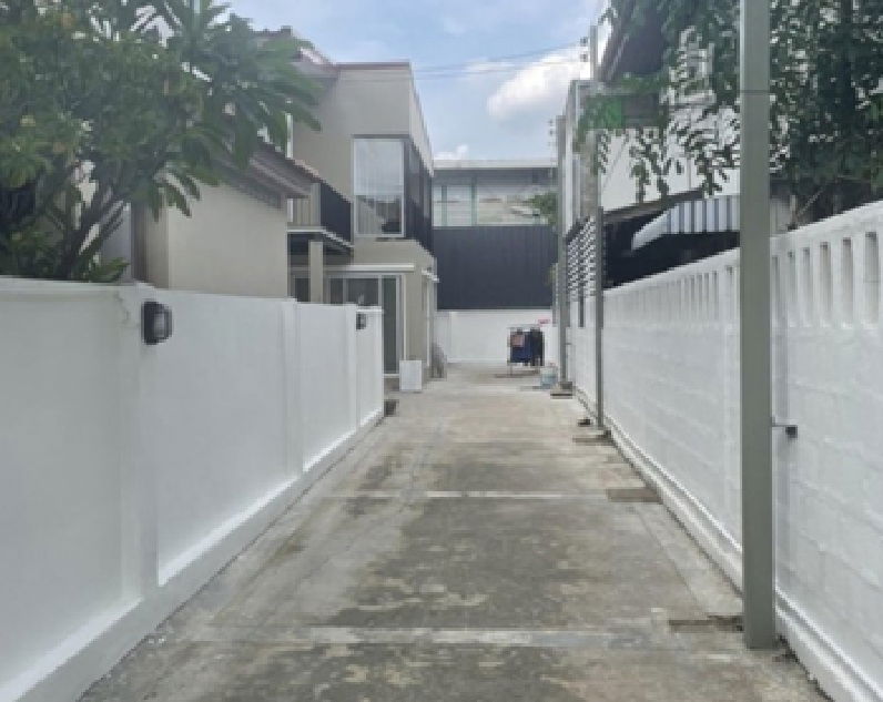 picture For Rent Single House 2 storeys at Suthisan, Soi Chokamnouy - 9/11