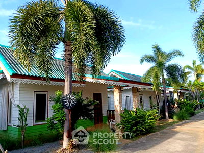 Houses for rent : 10-BR Villa in Sam Roi Yot (ID 2511805)