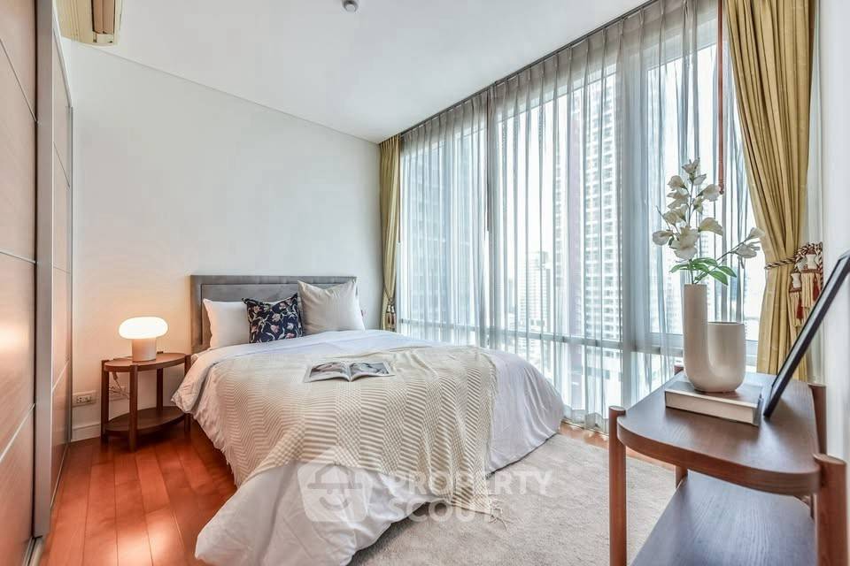 picture 2-BR Condo at Fullerton Sukhumvit near BTS Ekkamai (ID 2509421) - 11/14