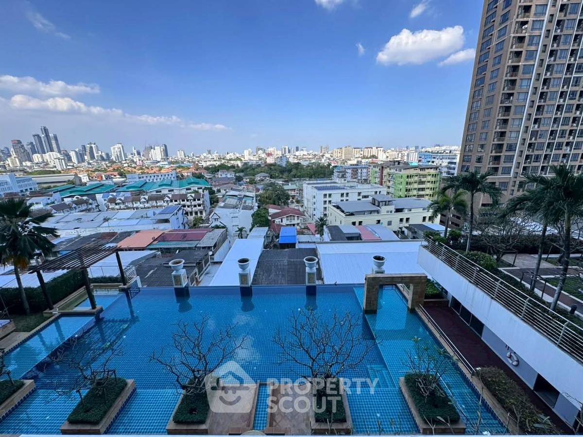picture Studio Condo at Le Luk Condominium near BTS Phra Khanong (ID 2511914) - 4/5