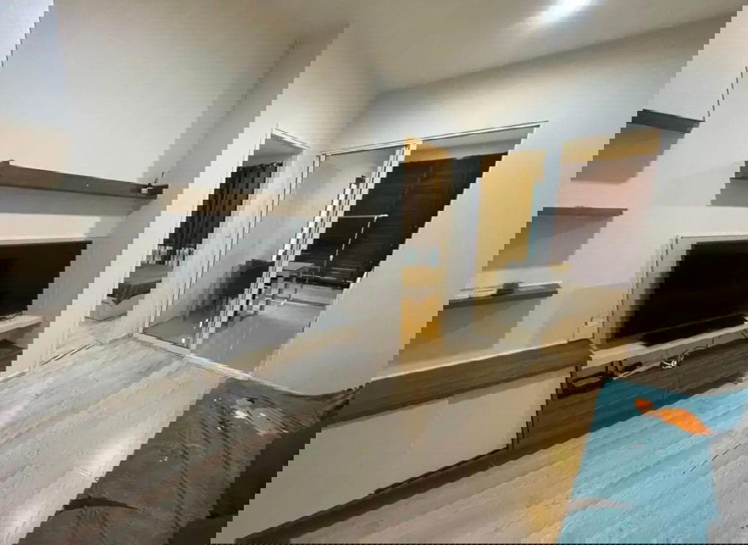 picture Centric Huai Khwang | 1 Bed Near MRT Huai Khwang (200 m.) | 17,000 THB/month - 1/9