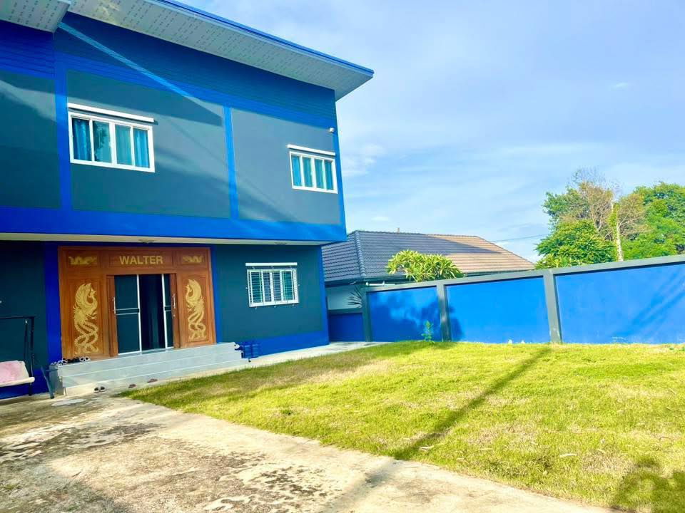 picture two-Storey Detached House for Sale in Mabprachan Pattaya - 2/10