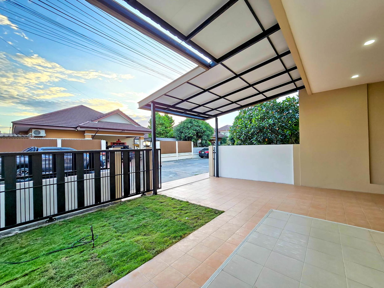 picture Modern Luxury 4-Bedroom House for Rent – East Pattaya - 2/19