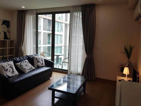 Stylish Condo  Nimman Soi 6  pool view, Quiet & Private  Ready to Move 20,000 THB