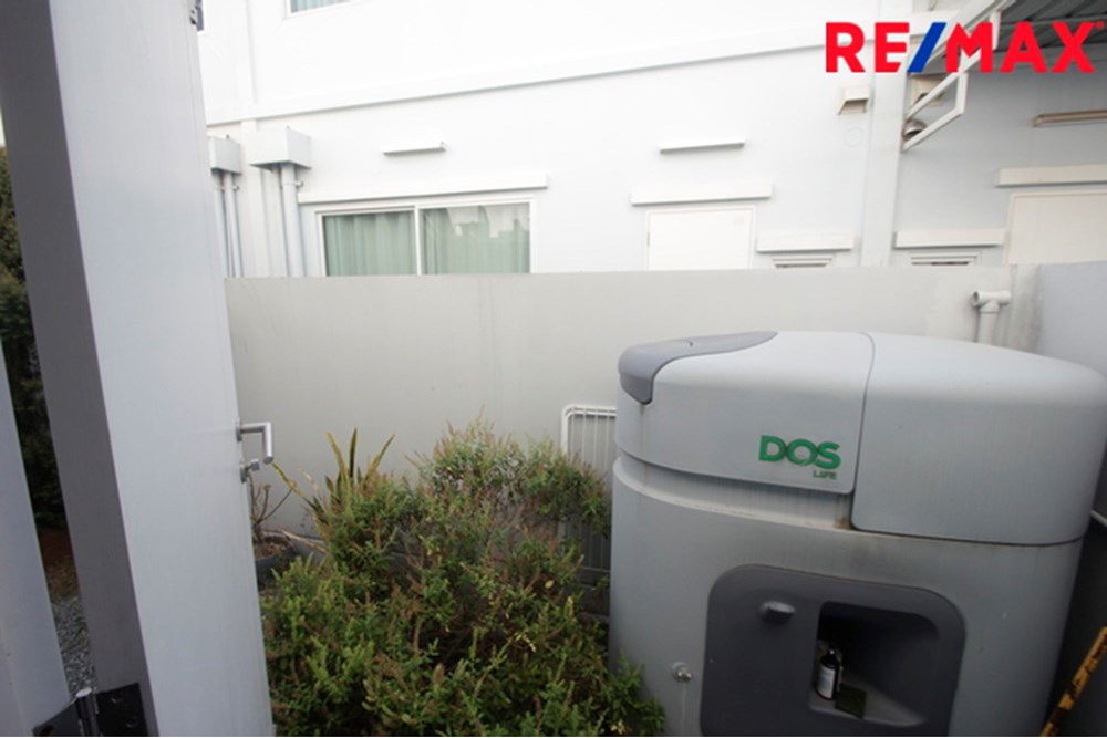 picture [920091004-215] Elegant Thai Townhouse in Prime Central Location! - 31/36