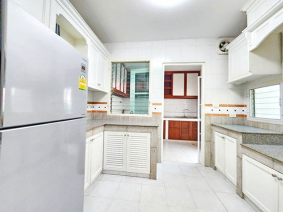 รูป 6นอน ขาย คฤหาสน์หรู 2 ชั้น 2 หลังใหญ่ติดกัน ตลาดถนอมมิตร 1.4 กม. MRT วัชรพล 2.1กม. รามอินทรา - รูปที่ 6/8