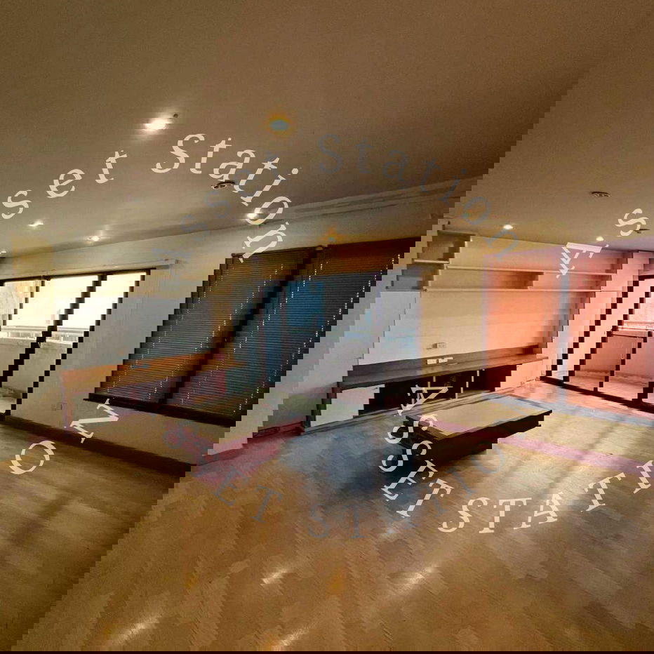 picture 💥 Urgent! Aree Place Sukhumvit 26, two large connecting rooms, fully furnished 🏢 - 1/11