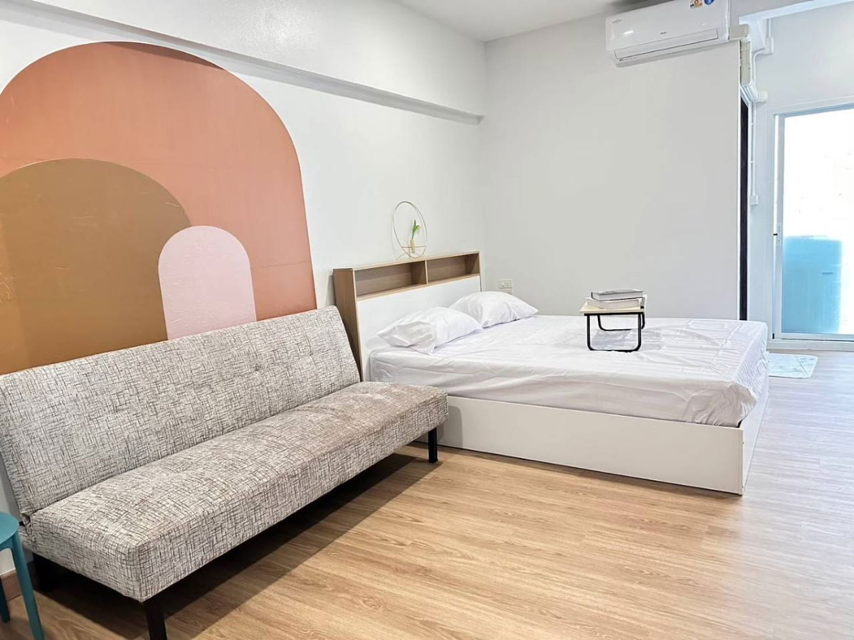 รูป ให้เช่าคอนโดมิเนียม   1 ห้องนอน   1 ห้องน้ำ    1 ห้องครัว  1  ที่จอดรถ - รูปที่ 2/11