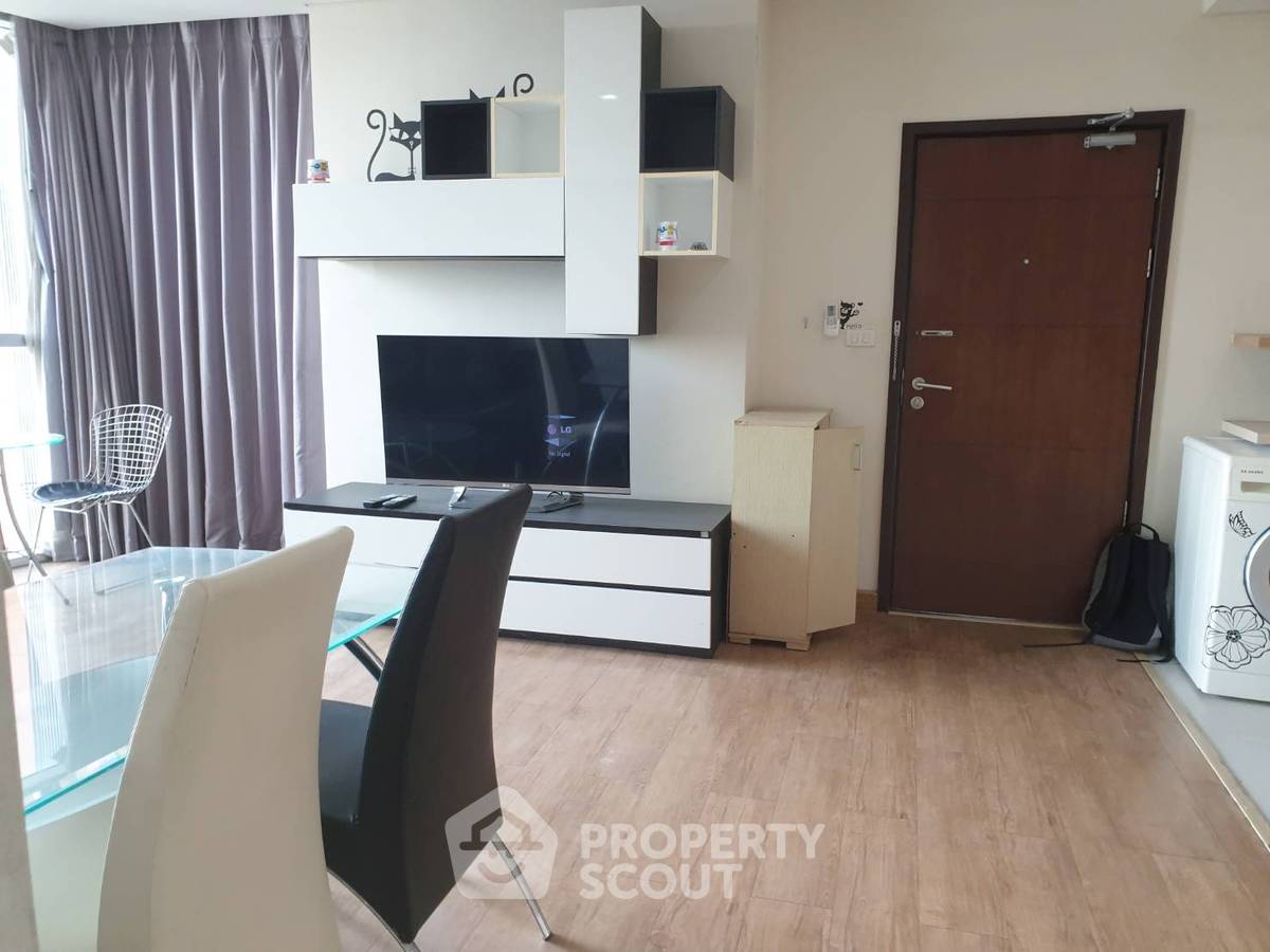 picture 2-BR Condo at Le Luk Condominium near BTS Phra Khanong (ID 1849837) - 2/15