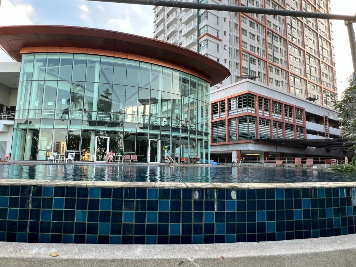 picture Ivy River Condominium, a riverside condo along the Chao Phraya River. River-view unit with full facilities, ready to move in. - 11/14