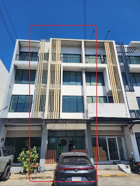 รูป ซอยฉลองกรุง 25-35 PTT ให้เช่าอาคารพาณิชย์ 4ชั้น 23 ตร.วา 370 ตร.ม. ติดถนนใหญ่ ลาดกระบัง ตลาดจตุจักรคุ้มเกล้า 2.3 กม. ตลาดหัวตะเข้ 3.5 กม. - รูปที่ 1/8