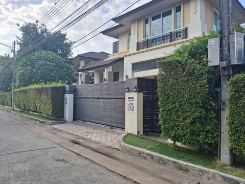 For Rent: Greenery at Nusasiri Project, Rama 2 3 bedrooms, 4 bathrooms Fully furnished, ready to move in