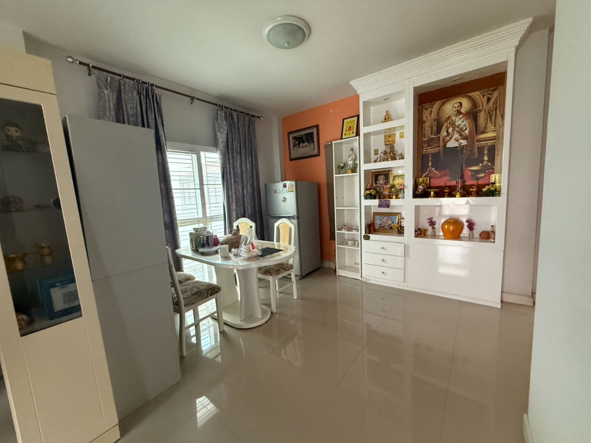 picture Stop Own Your Home!House Near Westgate - 3/10