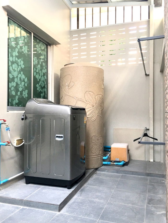 รูป  🏡 ให้เช่าทาวน์โฮมสวย เพียง 300 เมตร ถึงรถไฟฟ้าสายสีเหลือง ใกล้พาราไดซ์พาร์ค สวนหลวง ร.9 ดีไซน์โมเดิร์น บนทำเลศักยภาพใจกลางศรีนครินทร์ พร้อมเข้าอยู่  - รูปที่ 6/17