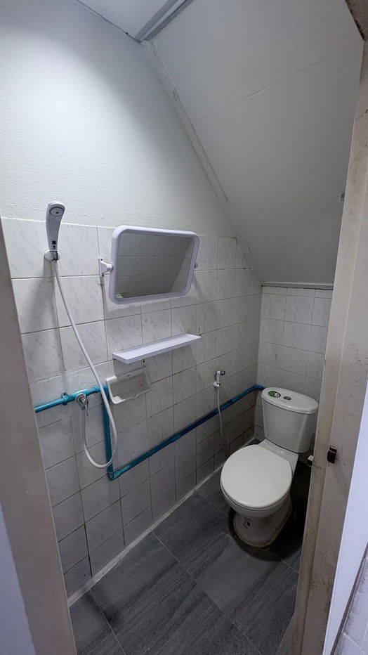 picture Townhouse for rent in Arunthorn Village, 7,500 THB/month. - 4/10