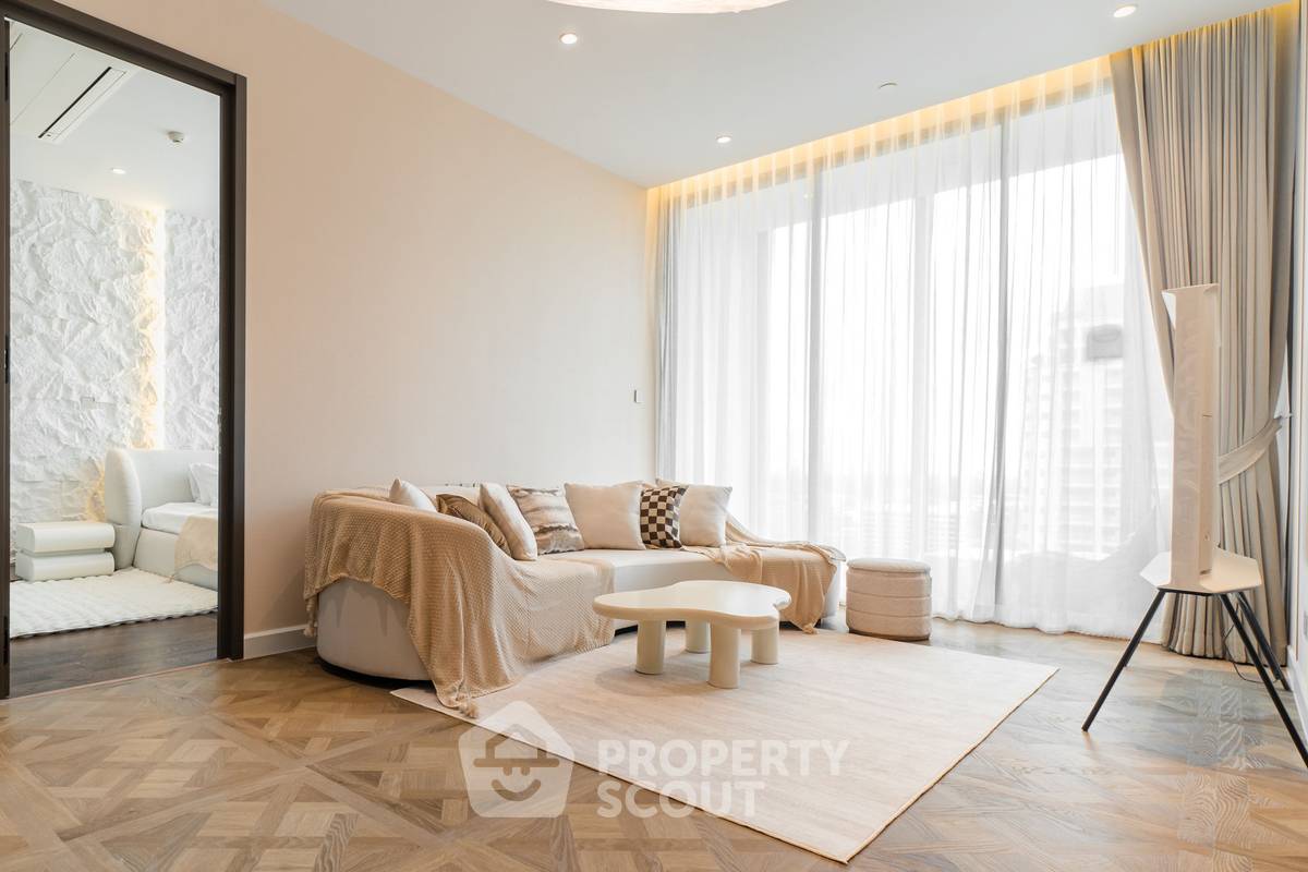 picture 3-BR Condo at Supalai Icon Sathon near MRT Si Lom (ID 2511895) - 9/25
