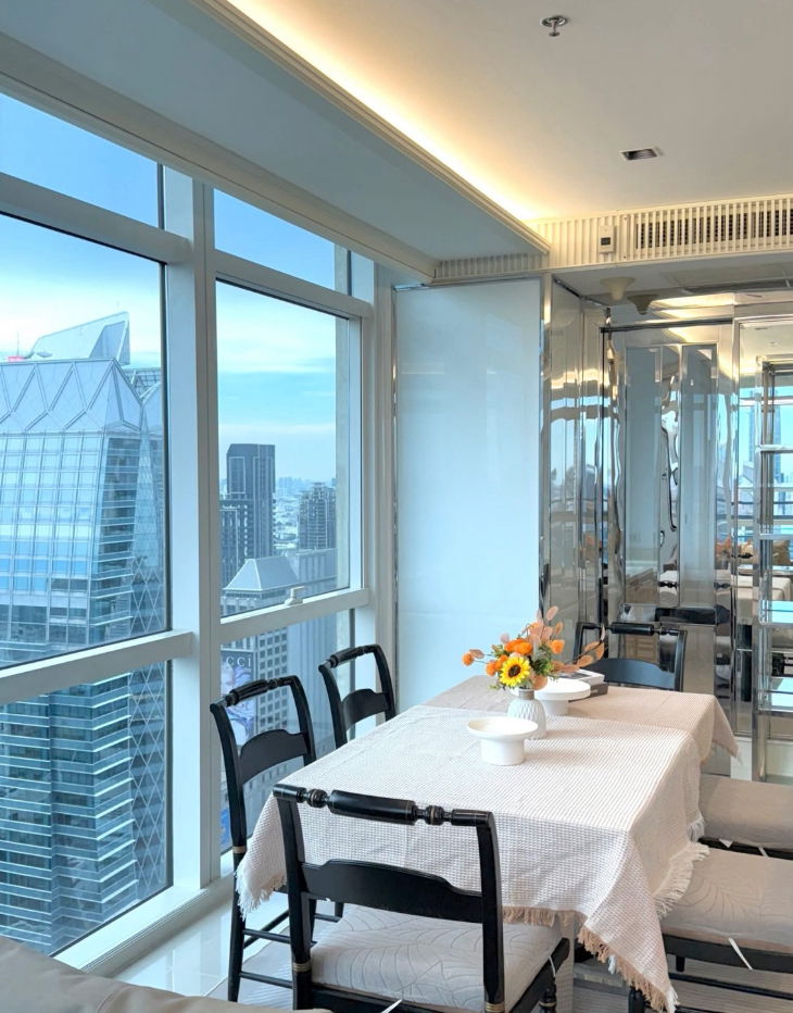 picture ST474 Luxury Corner Unit for Rent – Athenee Residence Premium living on Wireless Road, just steps from BTS Ploenchit - 1/6