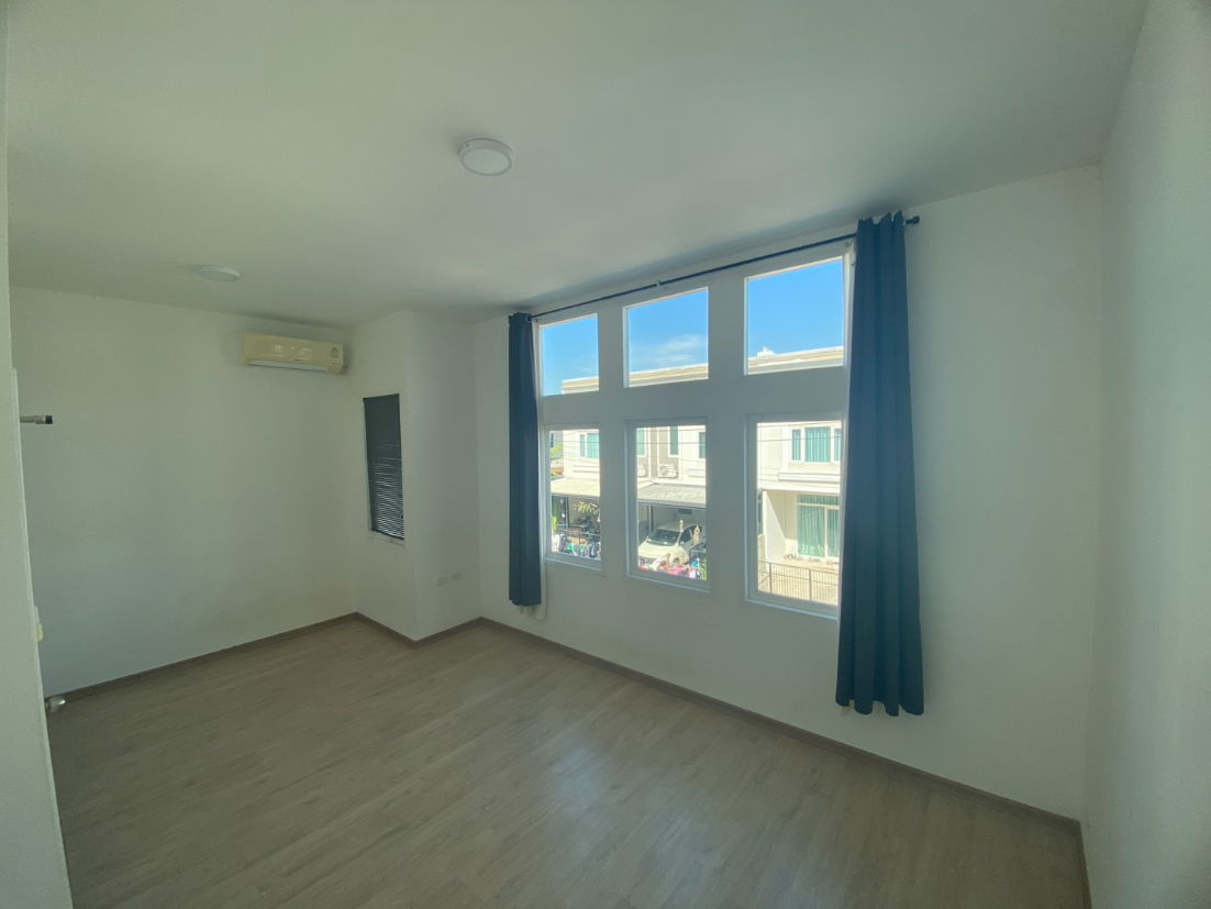 รูป ทาวน์โฮม 2 ชั้น หมู่บ้าน กัสโต้  สุขสวัสดิ์-ประชาอุทิศ (ซ.ประชาสามัคคี)  - รูปที่ 7/10