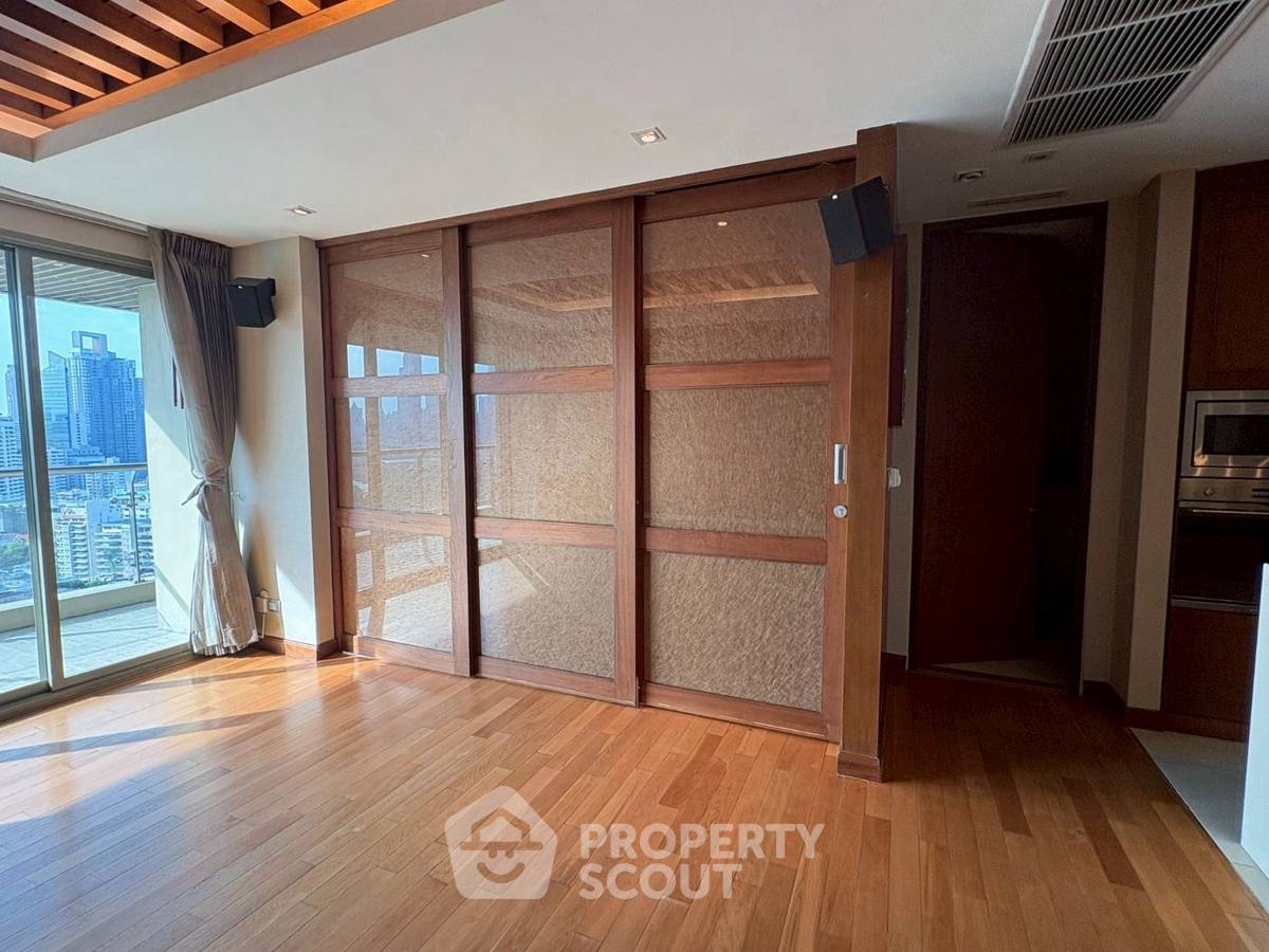 picture 2-BR Condo at The Lakes Bangkok near BTS Asok (ID 2508681) - 2/10