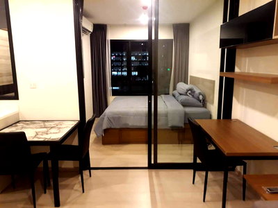 ขายคอนโด : 🔥 ขาย 🔥ไลฟ์ อโศก / 1 ห้องนอน ZC095