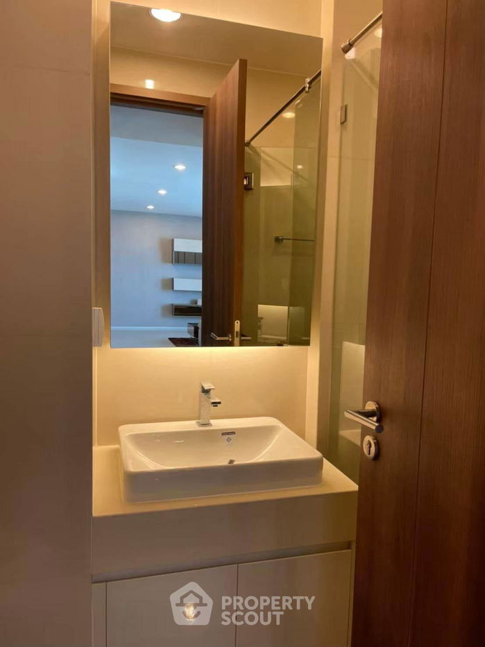 picture 3-BR Condo at Menam Residences in Wat Phraya Krai (ID 1703899) - 13/27