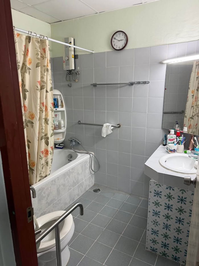 รูป ขายคอนโด 2 ห้องชุด พื้นที่ใช้สอยเยอะ แทบไม่มีใครมาอยู่ คุ้มคนซื้อ เพราะผมรวยอยู่ละ | อาคารไทยรงค์ ทาวเวอร์ สวนหลวง พัฒนาการ 36 - รูปที่ 3/11