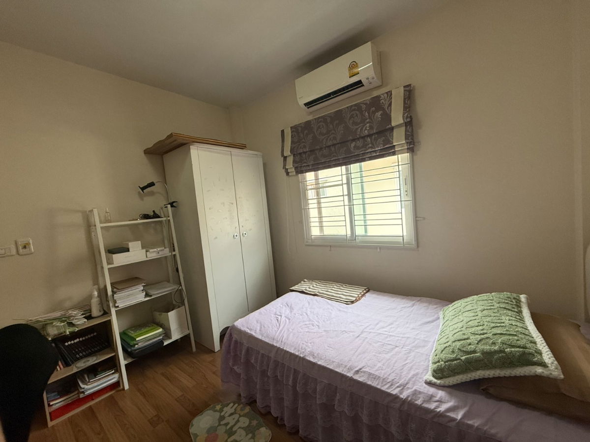 picture Stop Own Your Home!House Near Westgate - 9/10