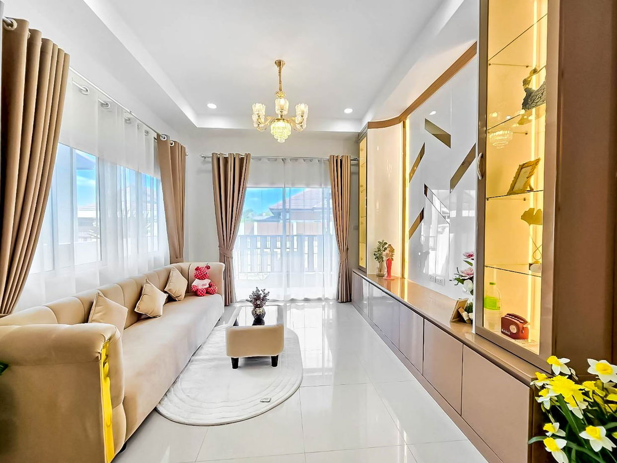 picture Modern Luxury 4-Bedroom House for Rent – East Pattaya - 3/19