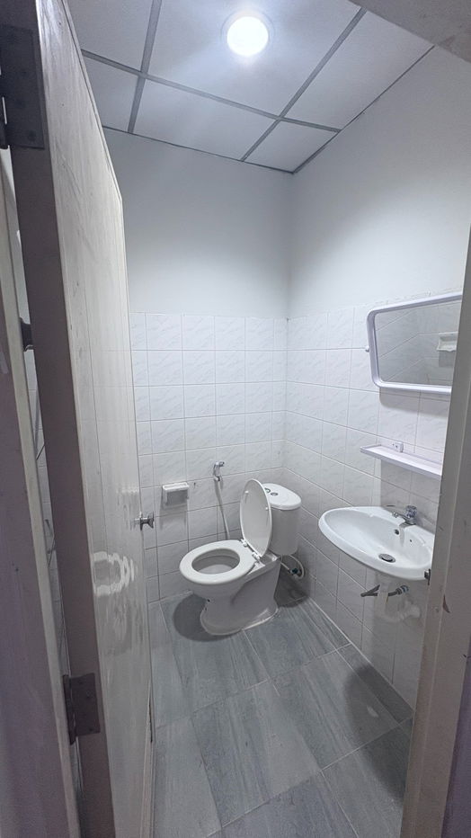 picture Townhouse for rent in Arunthorn Village, 7,500 THB/month. - 9/10