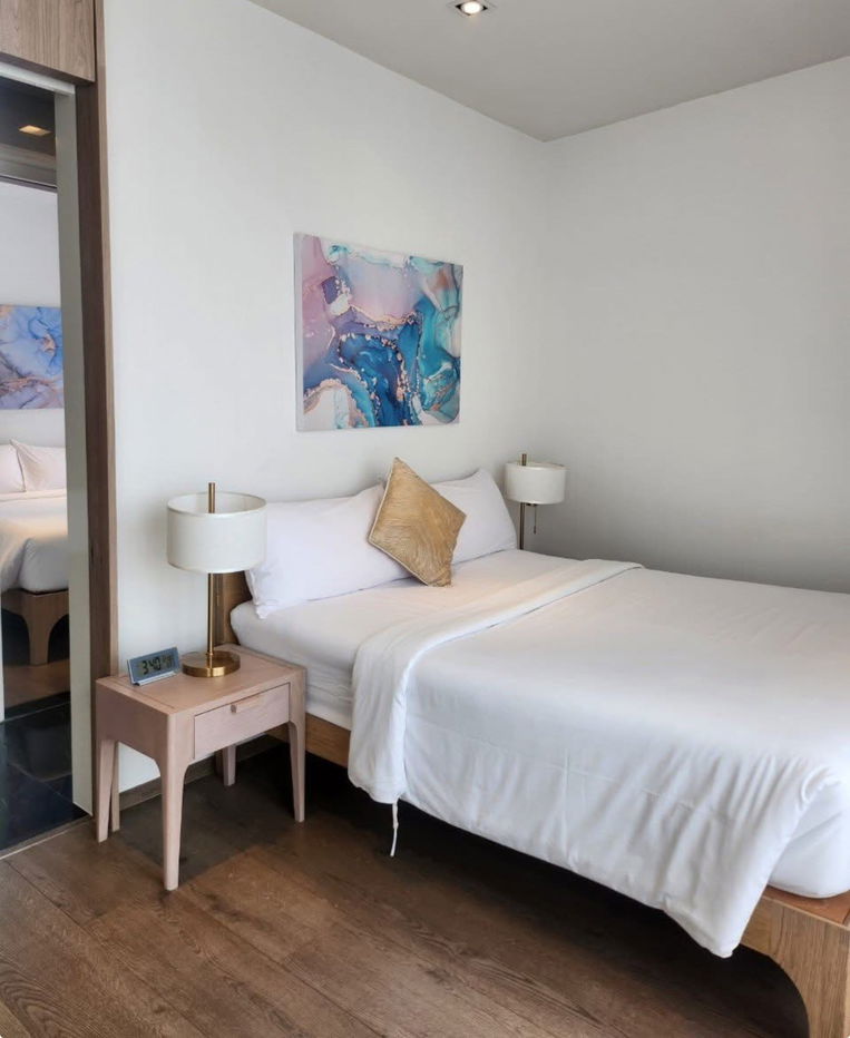 picture Park Origin PhromPhong ( Park 24 ) - 1/12