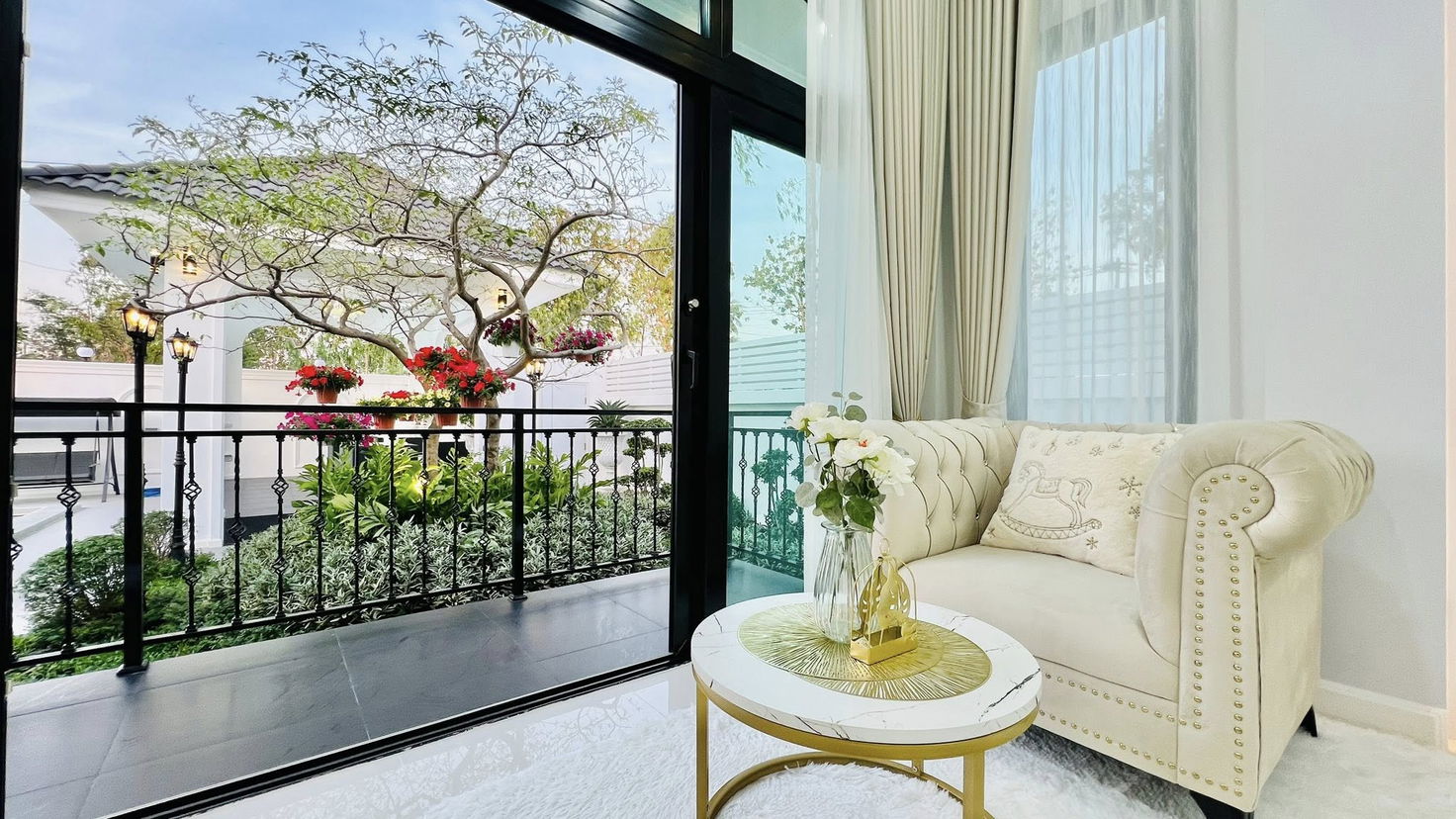 picture Modern Luxury Pool Villa for Sale – Mabprachan Area - 17/31