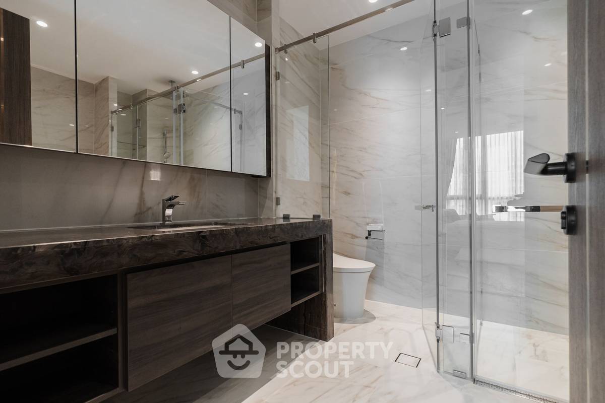 picture 3-BR Condo at Supalai Icon Sathon near MRT Si Lom (ID 2511895) - 24/25