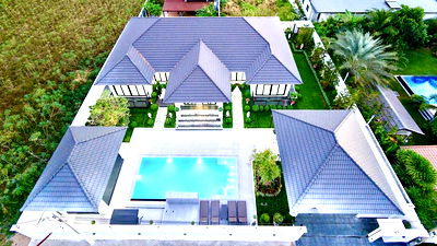 บ้านเดี่ยว ชลบุรี : Modern Luxury Pool Villa for Sale – Mabprachan Area