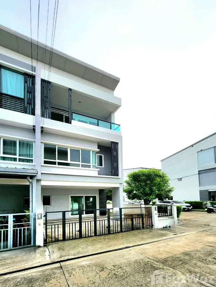 รูป ทาวน์โฮมแถววัชรพล 3ชั้น หลังมุม สวย หมู่บ้านเดอะริคโค่ ทาวน์ 5606538 - รูปที่ 1/17