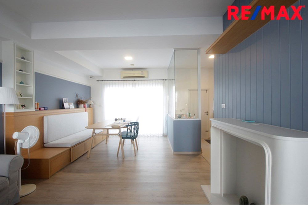 picture [920091004-215] Elegant Thai Townhouse in Prime Central Location! - 18/36