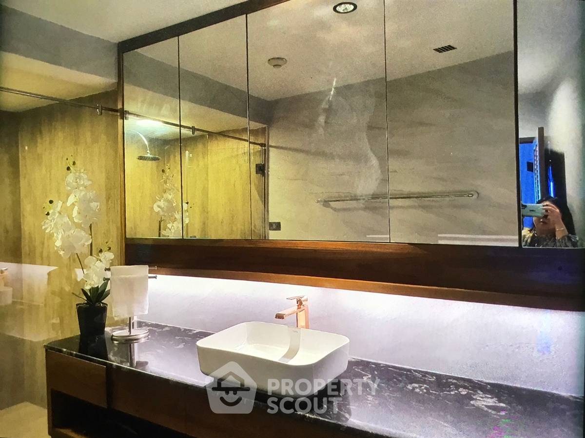 รูป คอนโด 3-ห้องนอน ที่ คาซ่า วีว่า คอนโดมิเนียม ใกล้ BTS เอกมัย (ID 465588) - รูปที่ 12/13