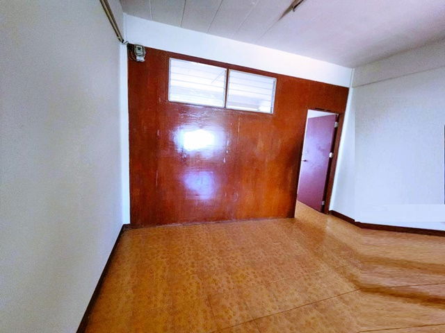 รูป อ่อนนุช4-12 สุขุมวิท81 มี2 7-11 ในซอย 30ม. และ100ม. แอร์3 ทาสีใหม่ ให้เช่าอาคาร 4.5ชั้น BTSอ่อนนุช 1กม. - รูปที่ 7/8