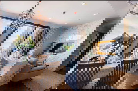  Edge Sukhumvit                  23 