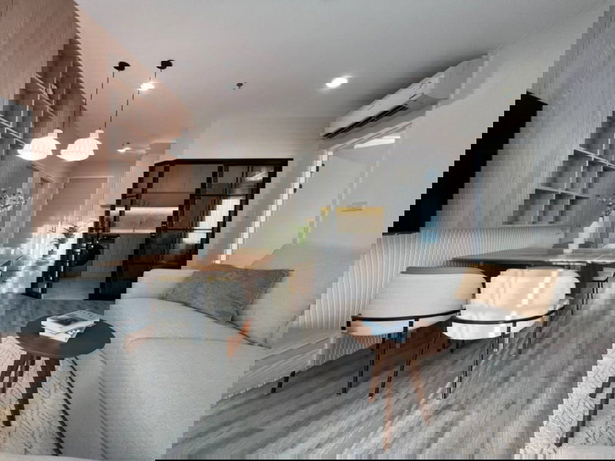 picture Rent ! big size, high floor, With fixed parking, Good location! Code C20251200058...Centric Sathorn-St.Louis, 2 bed, 2 bath, furnished - 6/6