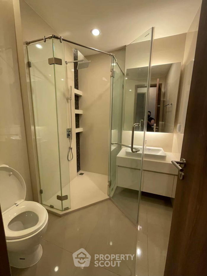 picture 3-BR Condo at Menam Residences in Wat Phraya Krai (ID 1703899) - 12/27