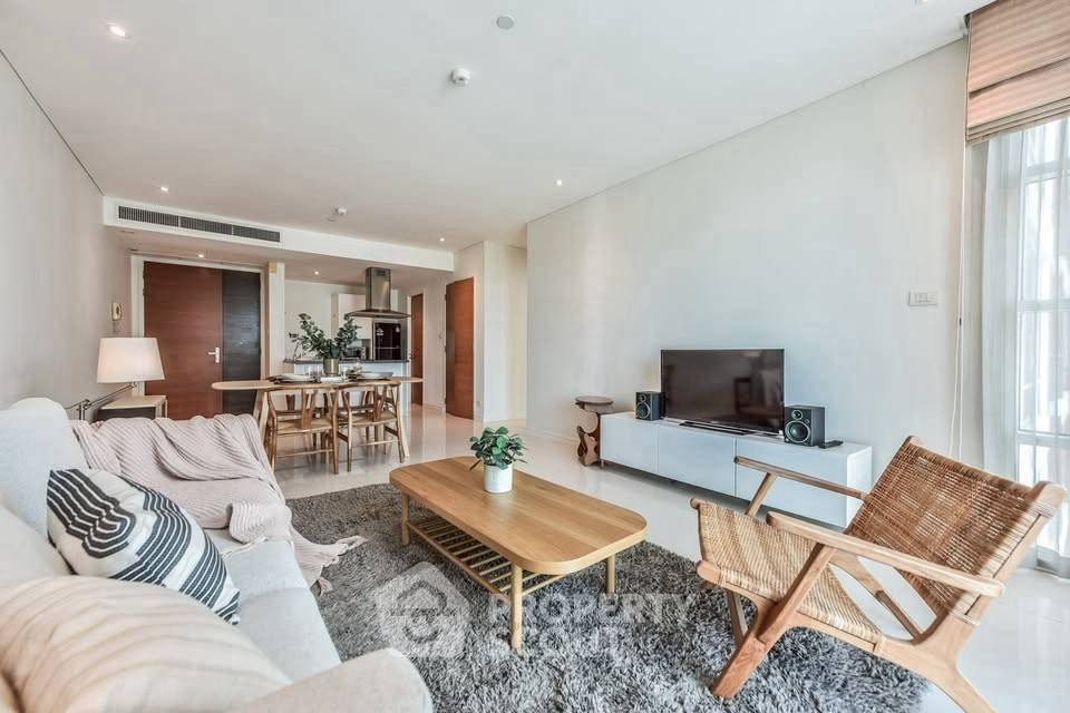 picture 2-BR Condo at Fullerton Sukhumvit near BTS Ekkamai (ID 2509421) - 1/14