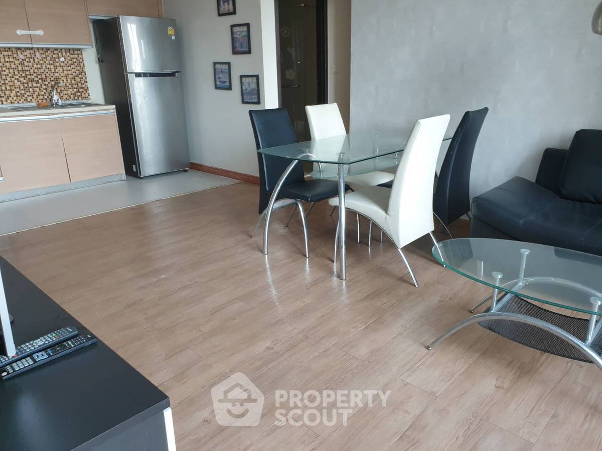 picture 2-BR Condo at Le Luk Condominium near BTS Phra Khanong (ID 1849837) - 4/15